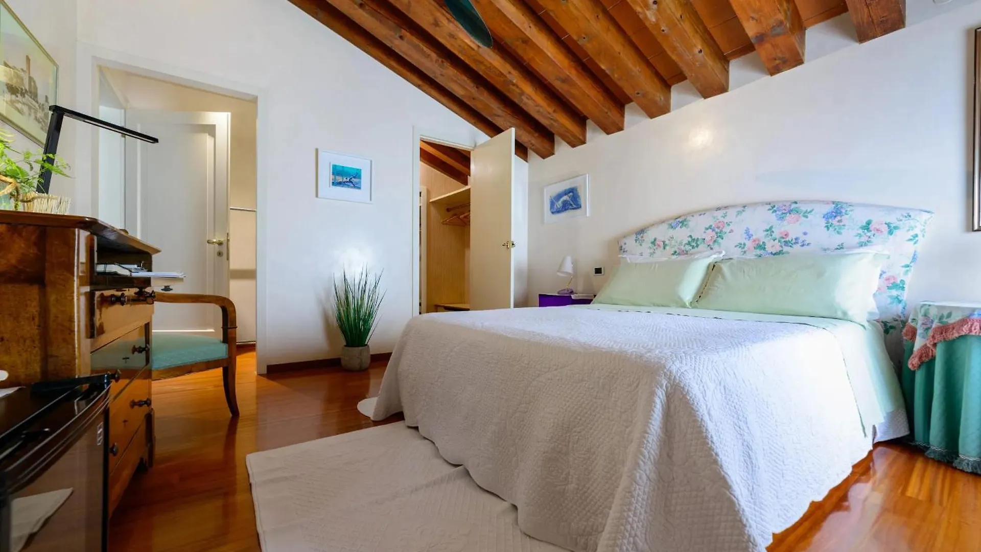 Mini Suite Deluxe Isola Di Mezzo Treviso Italien